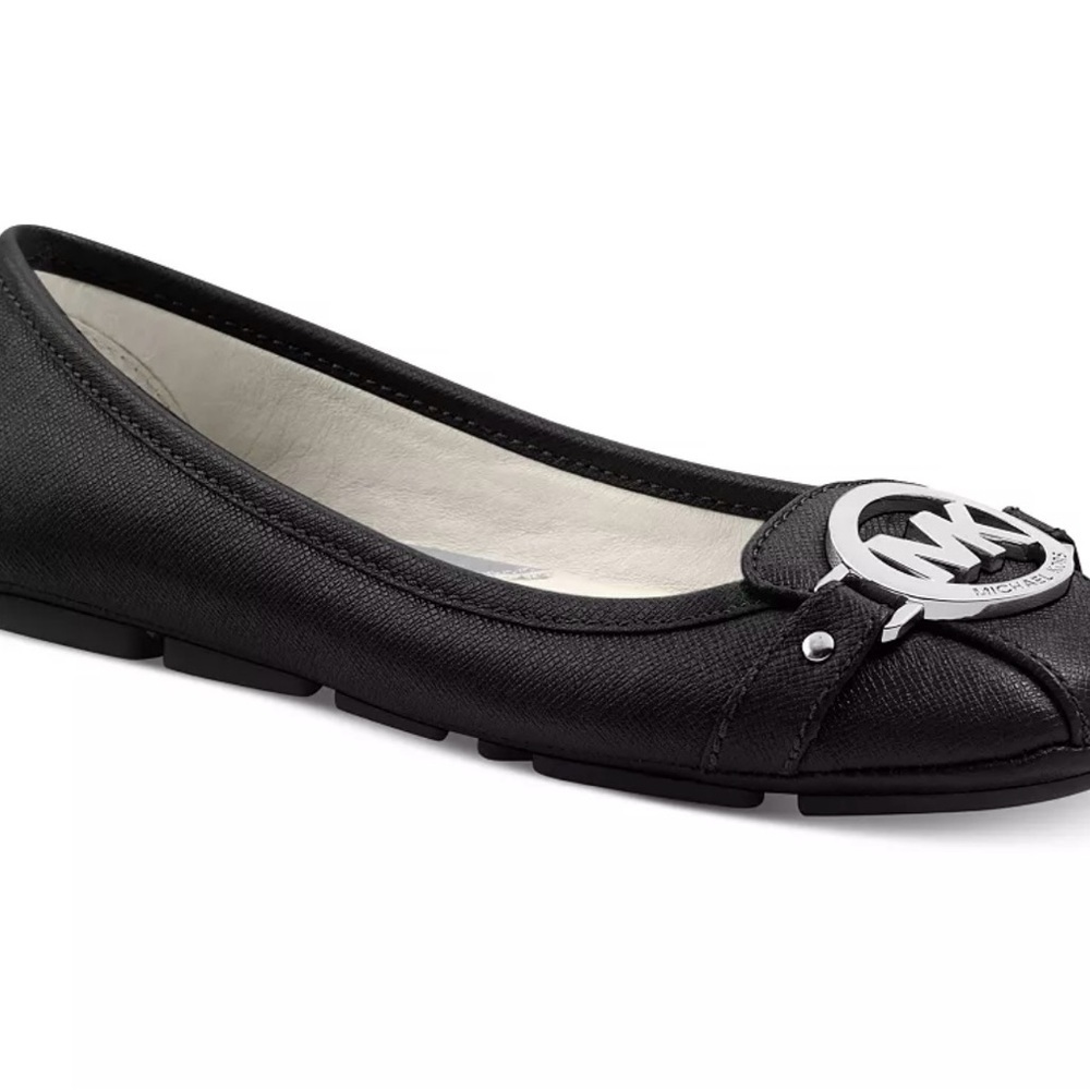MICHAEL KORS Black Flats with Silver Logo size 6.5 U.S - Picture 2 of 6